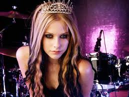 avril prom queen